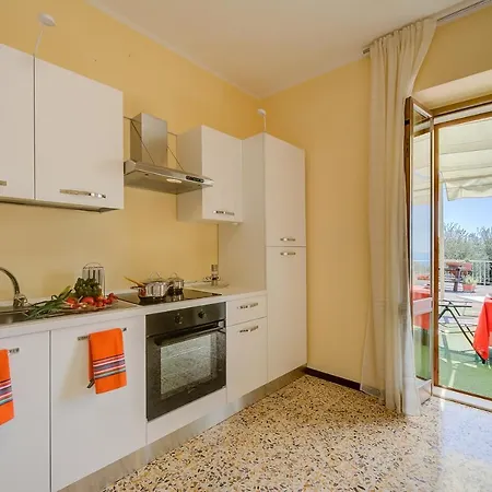 Apartment Gemma -hilly Area- Relax With View Lake - Happy